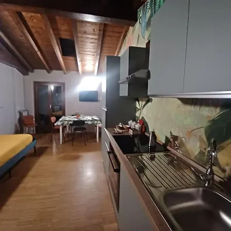 Apartamento D E C A D E N C E -wine Calling!